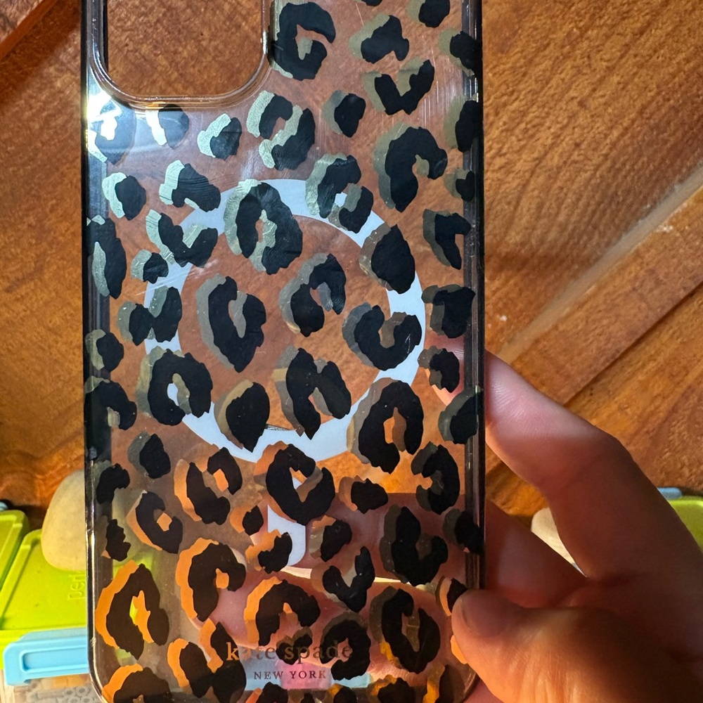 Kate Spade case for iphone 15 plus used a couple of times.